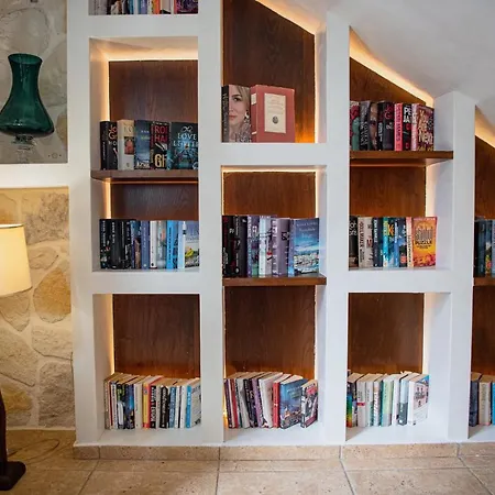 阿格利斯酒店 酒店 卡拉内拉